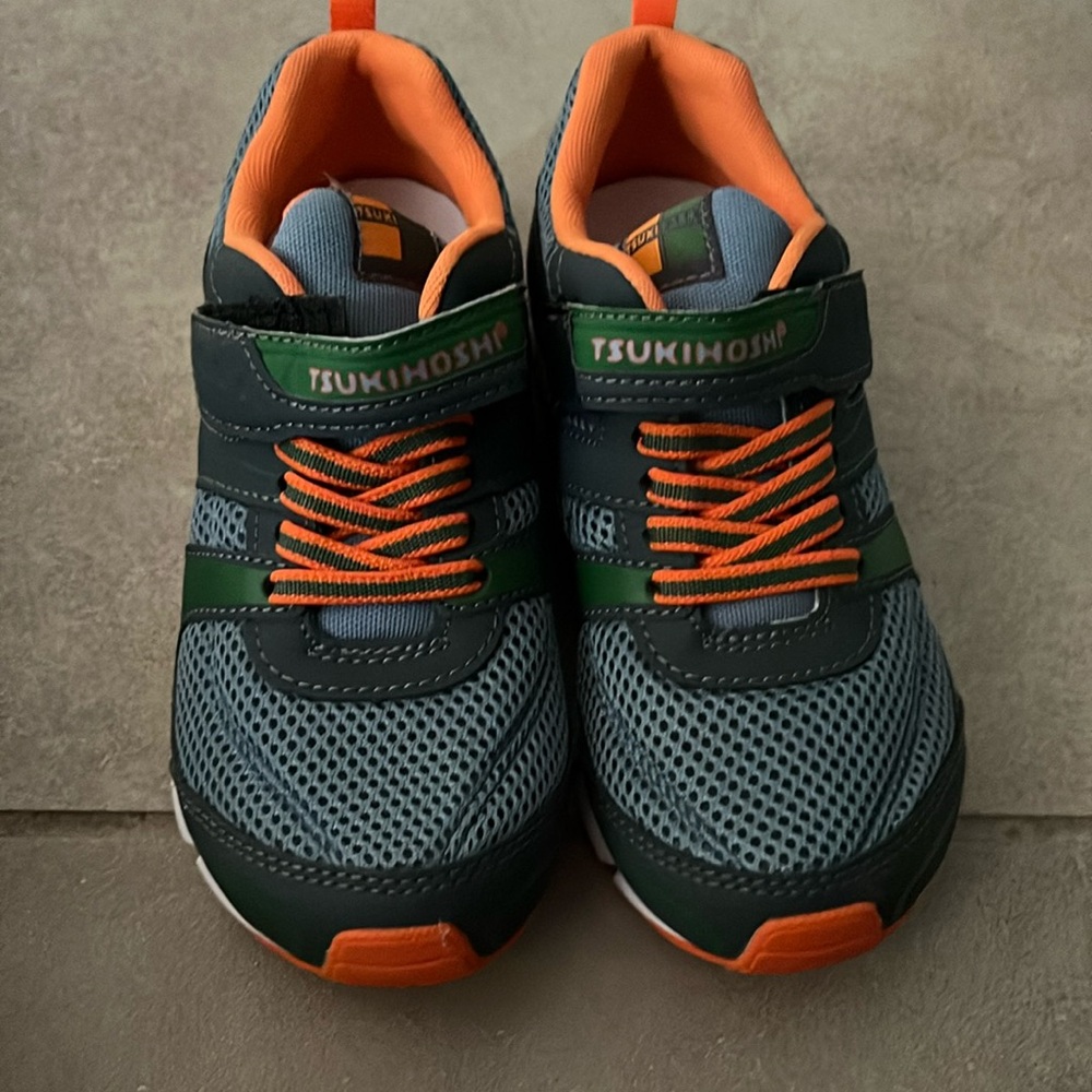 Brand new never worn tsukihoshi size 1